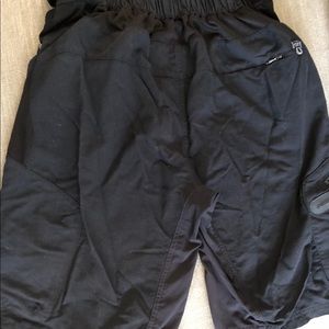 Zoic bike shorts men’s size Large